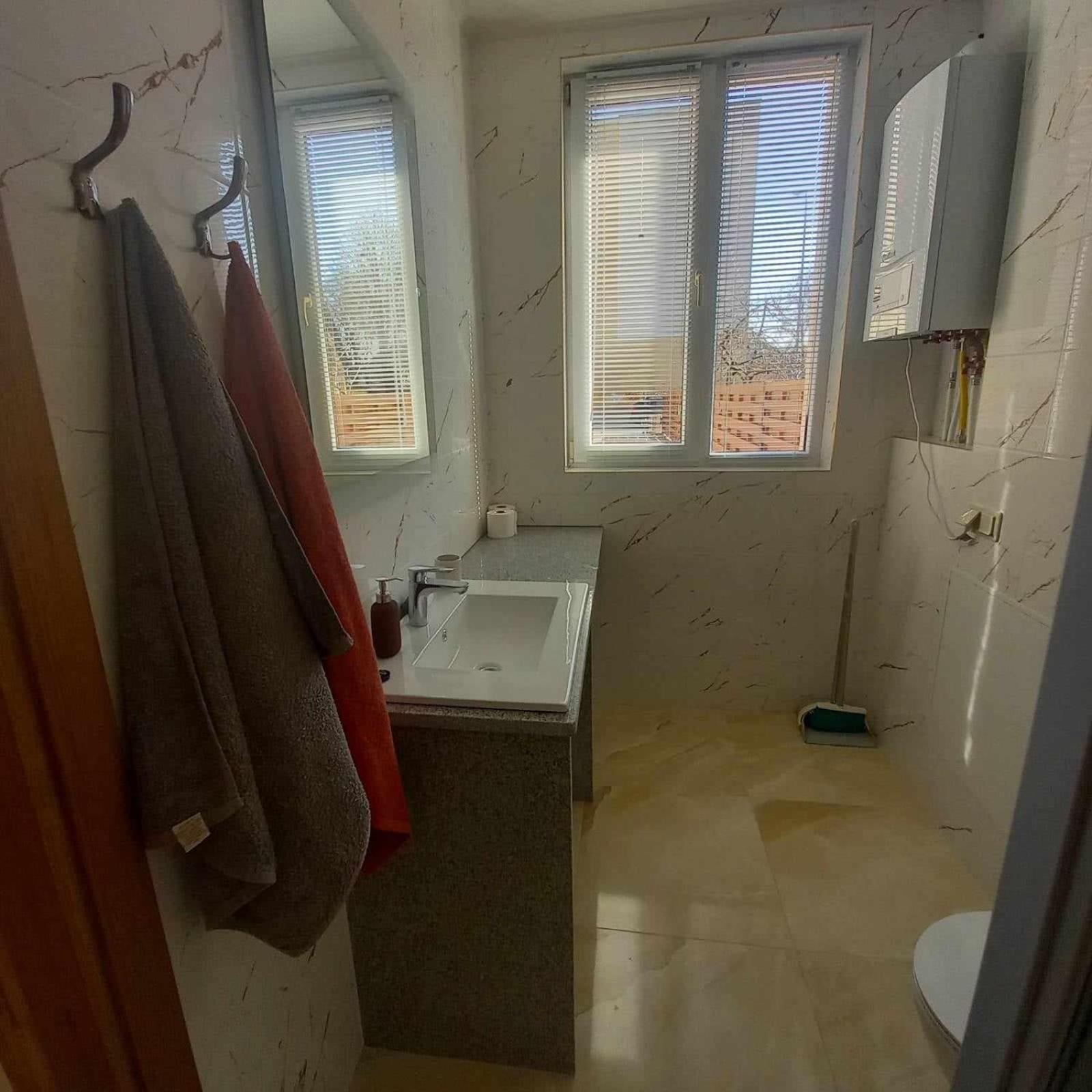 S Neries 19 Apartamentai Su Parkingu Šiauliai Eksteriør billede